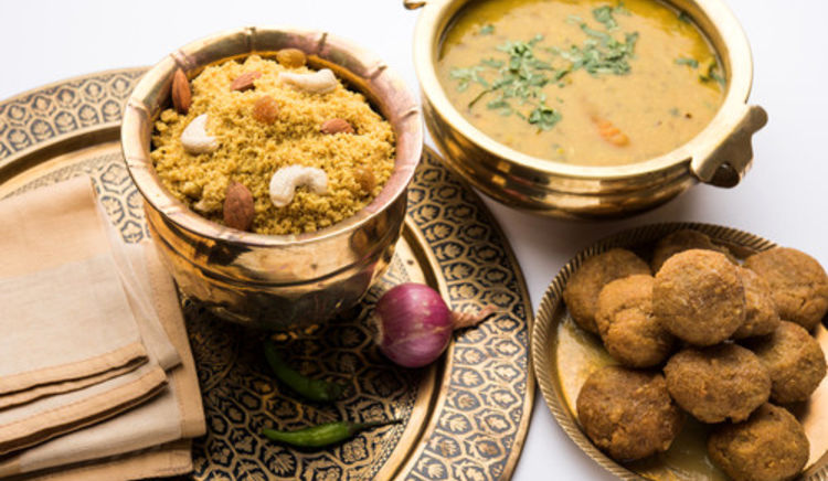 Top 10 Mouth Watering Rajasthani Dishes That You Must Try - FoodnTravel