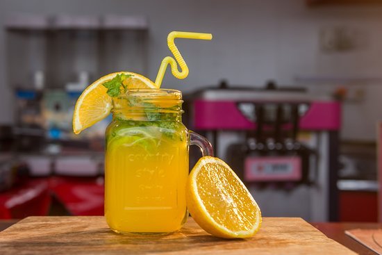 Orange mojito mocktail