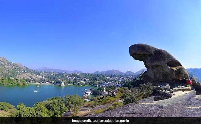  a clear day in Mount abu