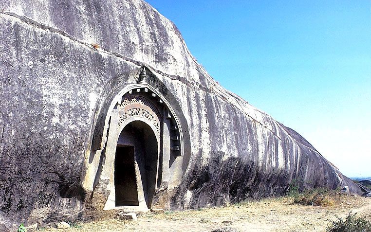 Barber caves, Sultanpur