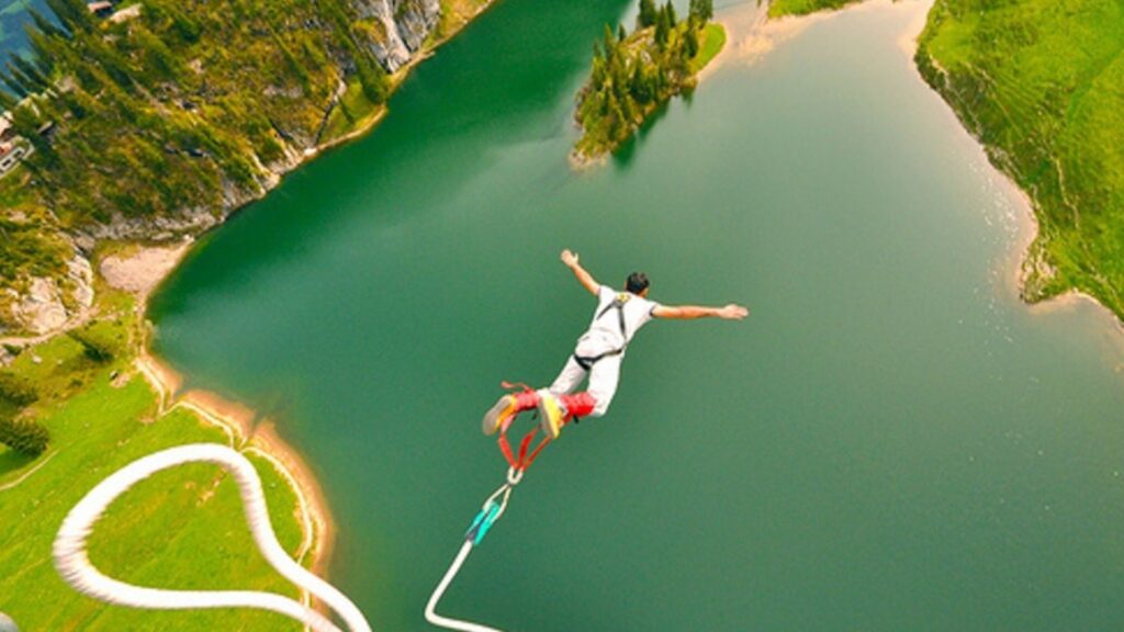 Best places for Bungee Jumping in India