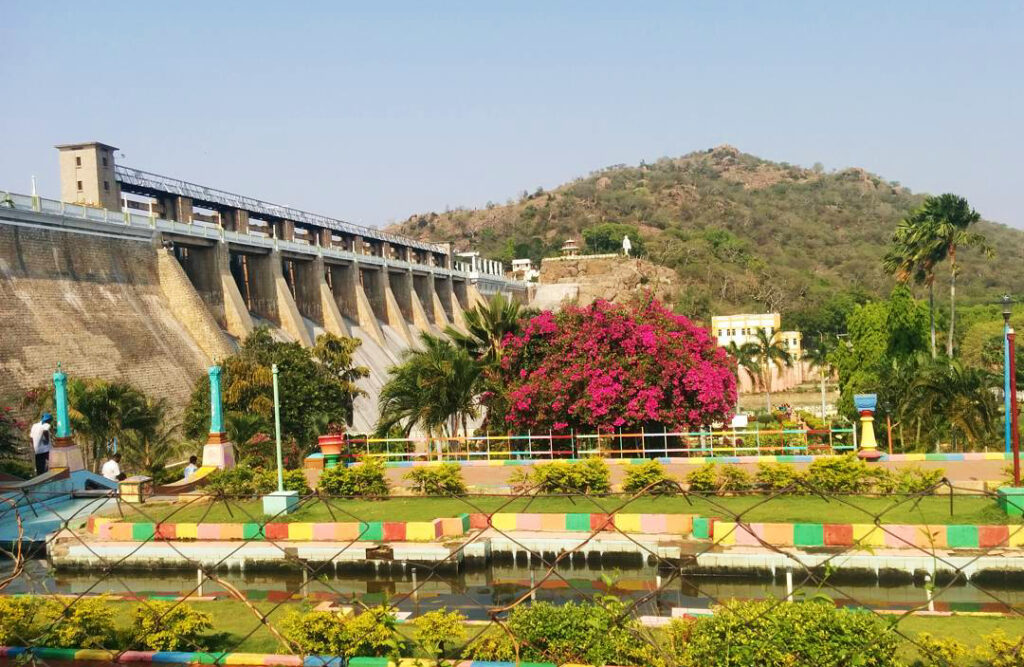 A side view of Sathanur Dam,Ariyalur