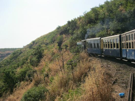 Matheran Hill Railway, Runs from Matheran to Neral